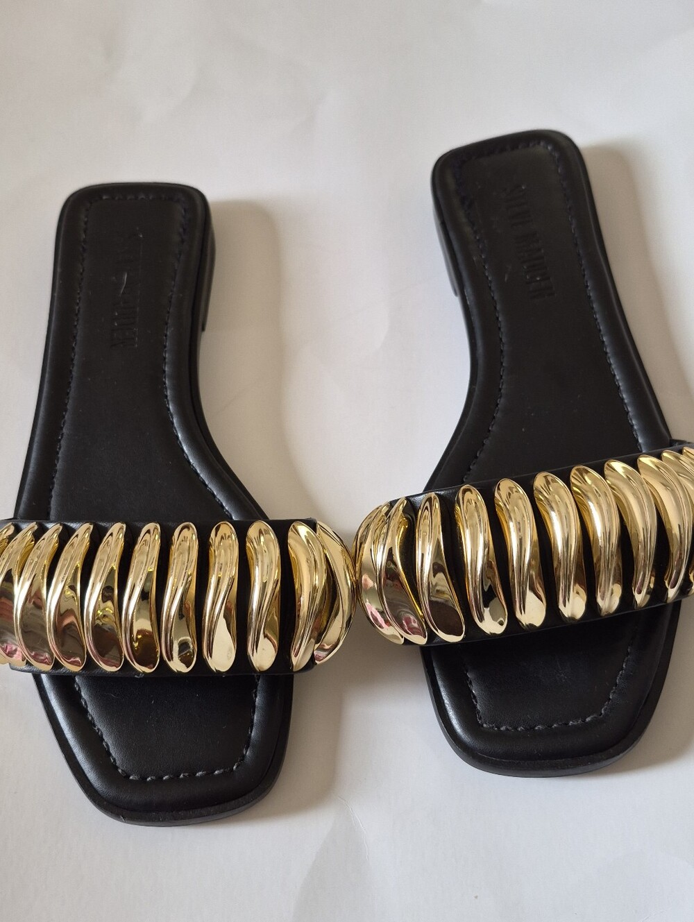 Steve Madden Black Leather Embellished Sandals With Gold NWOT